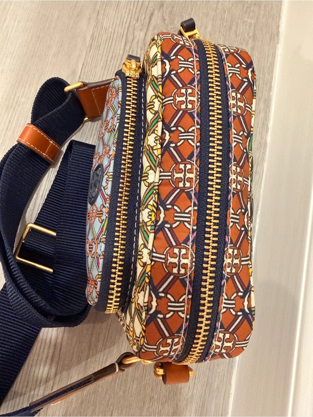 Tory Burch excellent pre